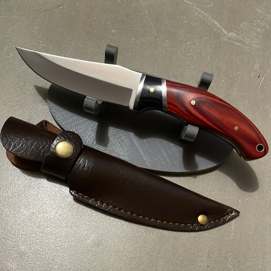 Beautiful American made Red/Black Hunting knife